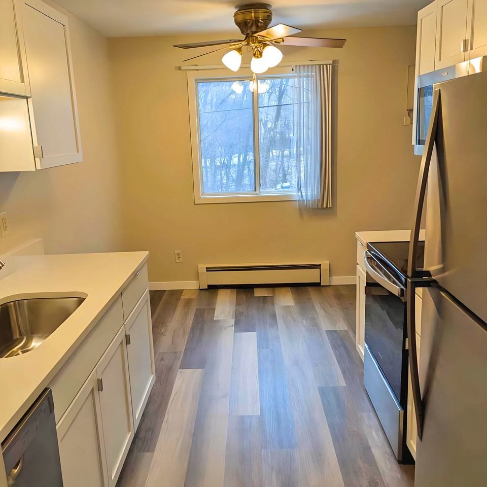2395 3rd St Nw #2395-206 - Photo 6 of 29