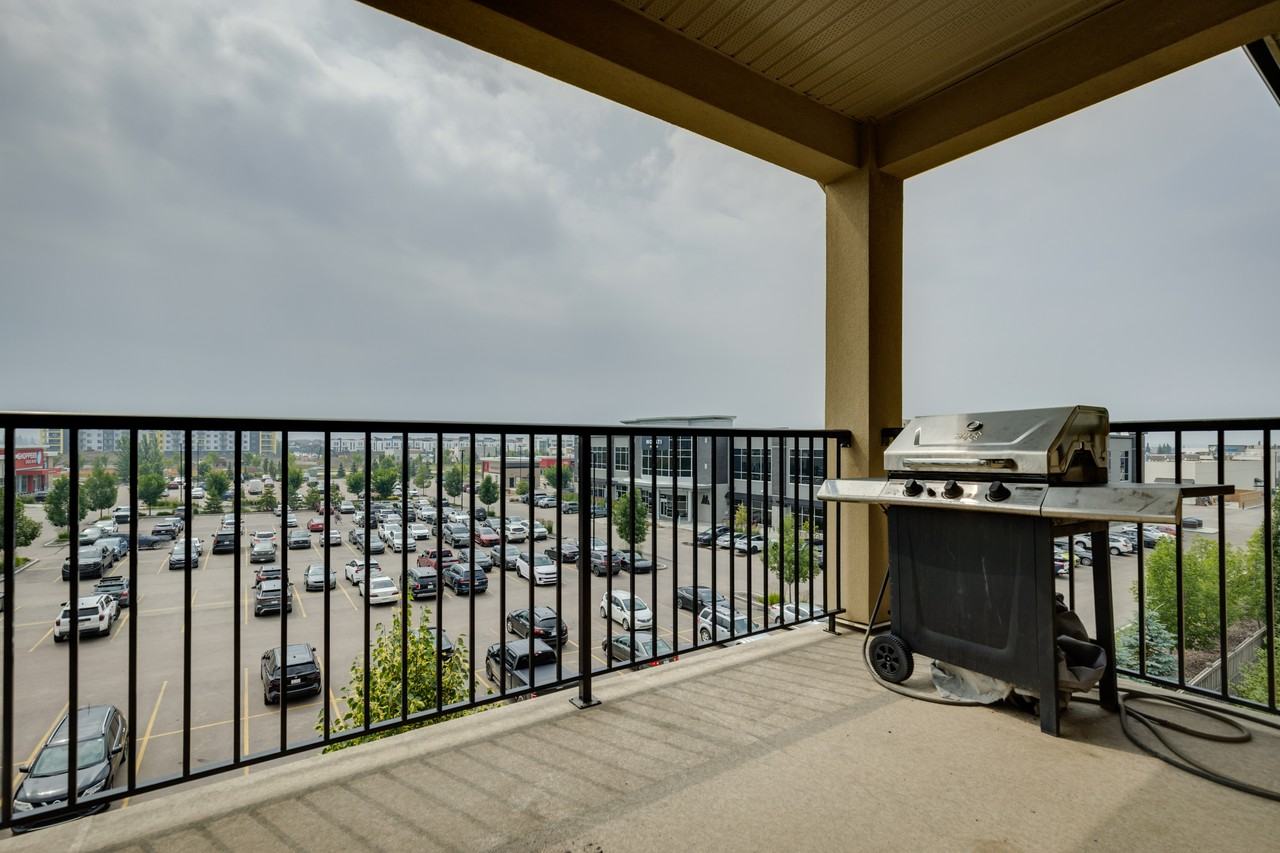 Essence at Windermere South Furnished Suite - Photo 5 of 6