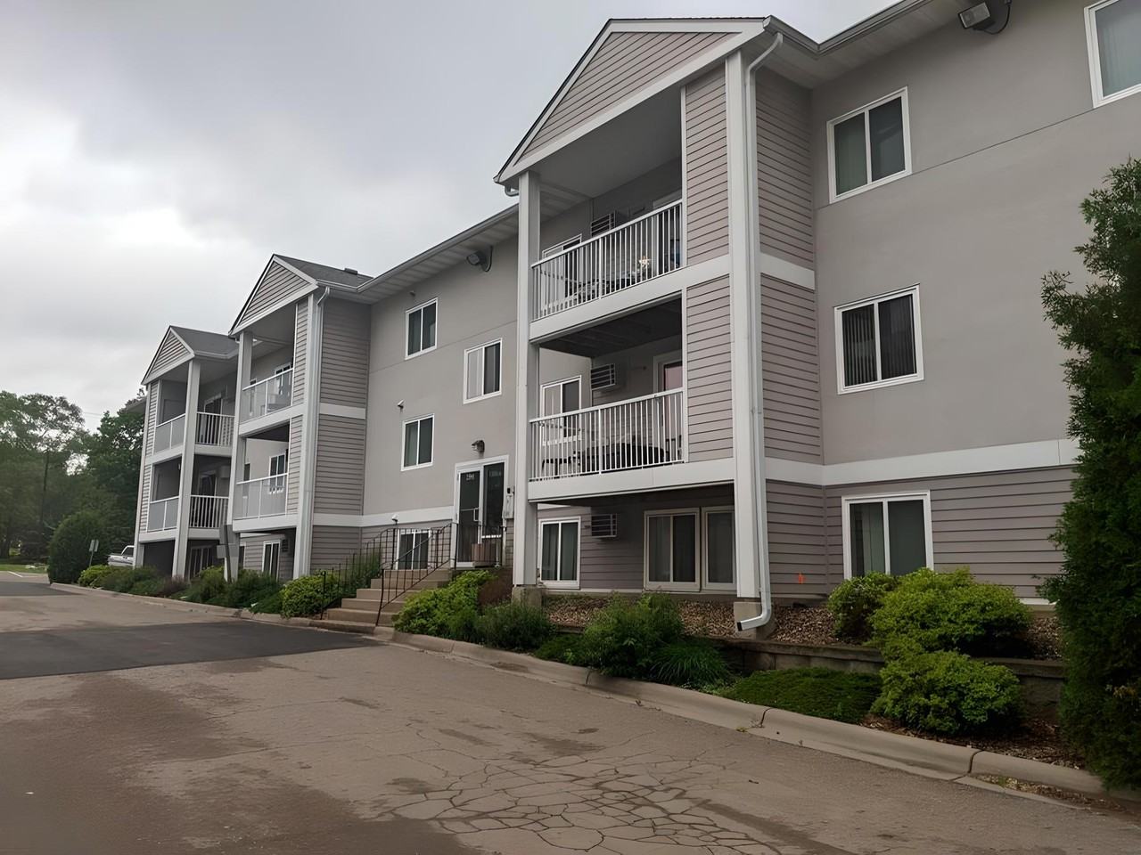 265 Silver Lake Rd Nw