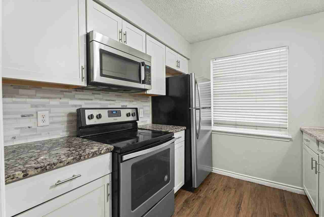 429 Johnson St #7 - Photo 2 of 47