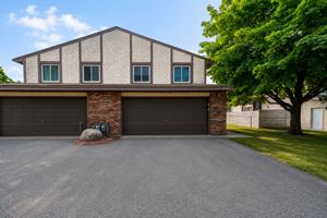 featured image of 7322 Evert Ct Ne #1