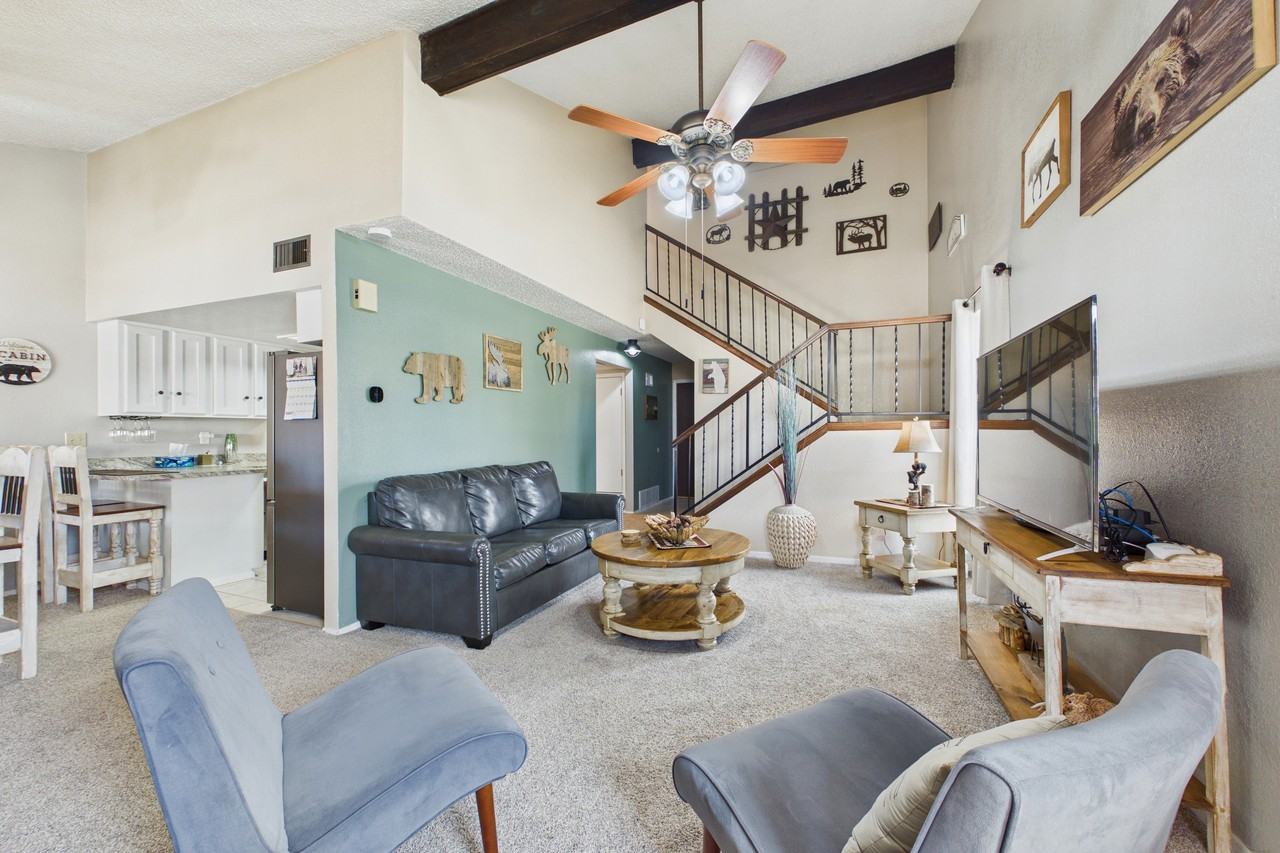 108 Niblic Ct #1 - Photo 4 of 44