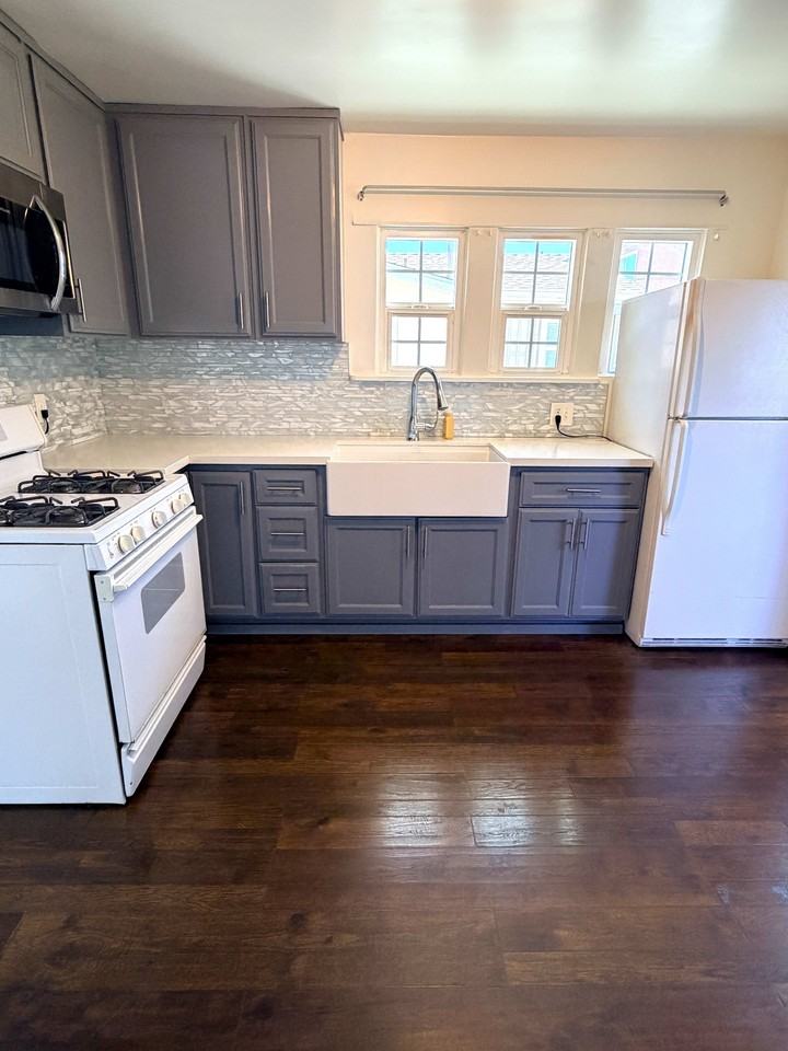 9719 Mallison Ave #1 - Photo 6 of 18