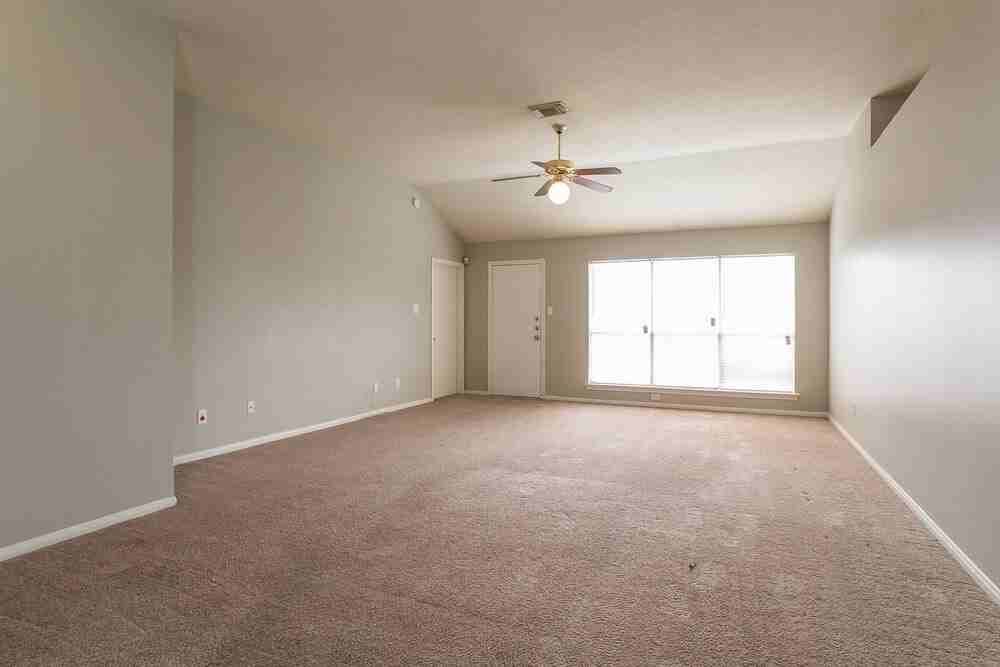 23623 Prairie Bird Dr - Photo 4 of 15