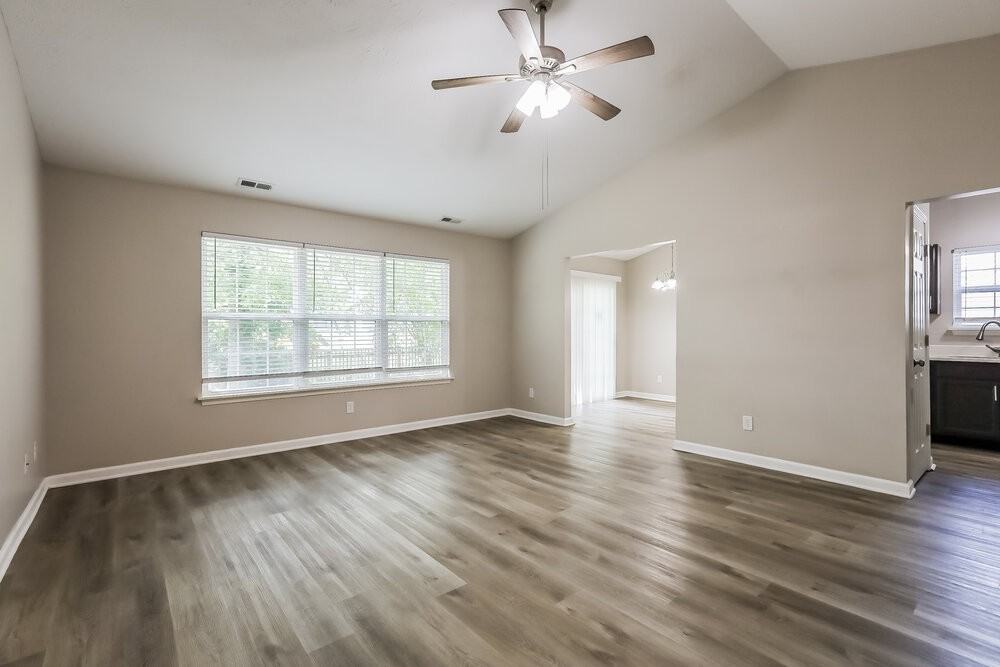 6114 King Lear Ct - Photo 3 of 16