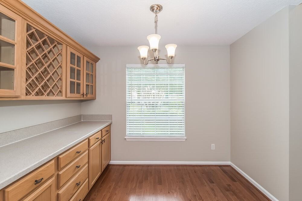 573 Redberry Ln - Photo 6 of 15