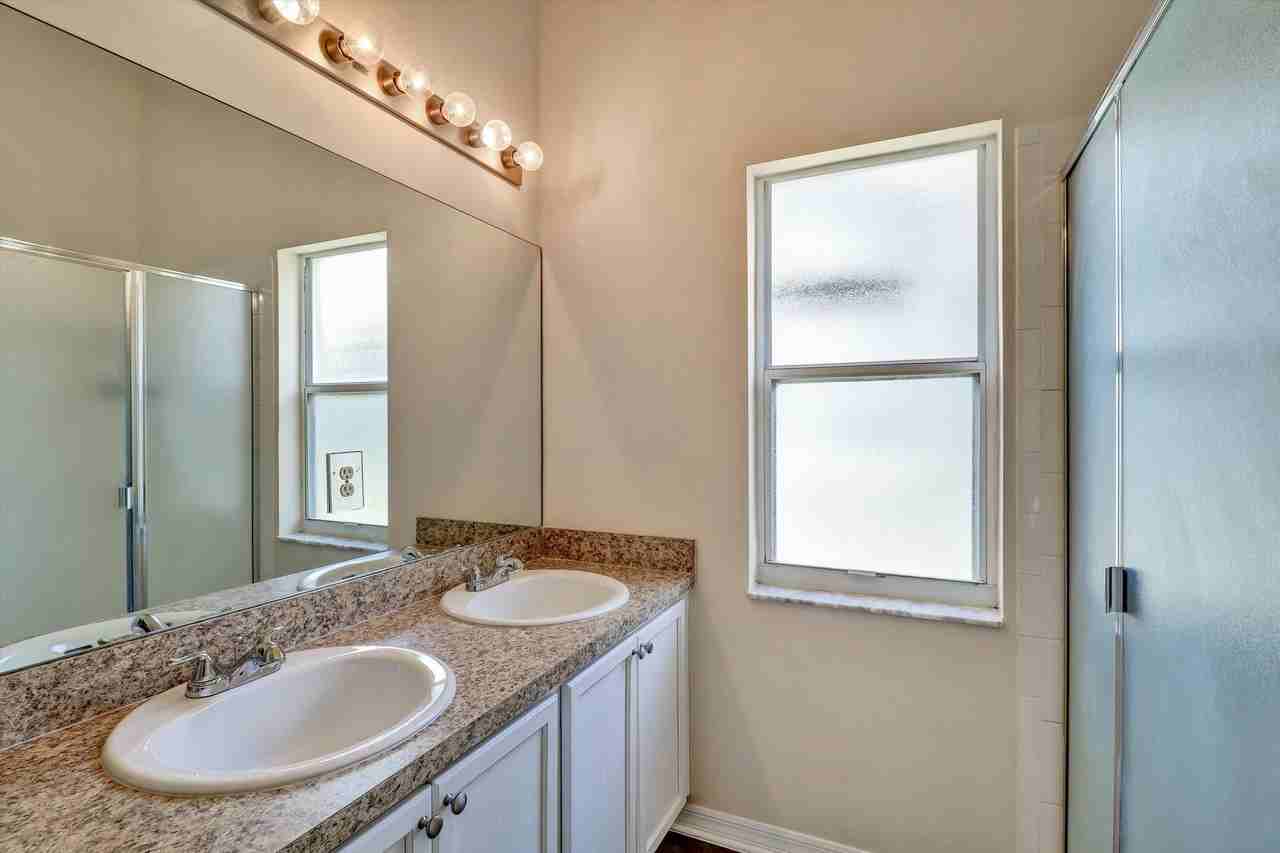 439 Riggs Cir #1 - Photo 6 of 37