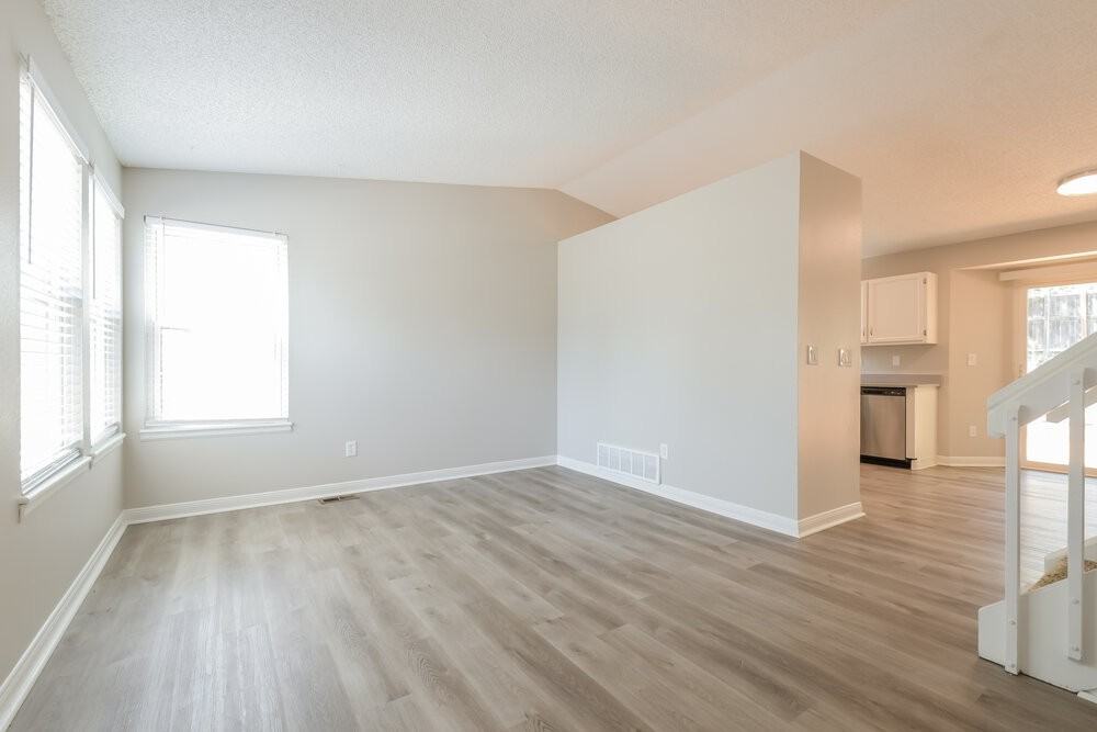 5763 S Quatar Cir - Photo 6 of 17
