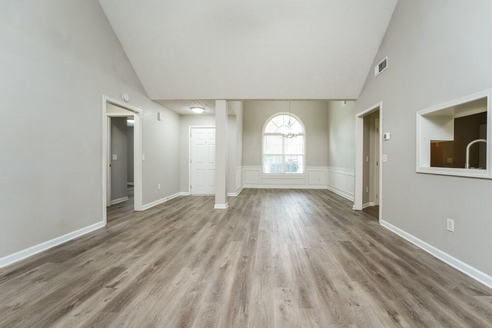 663 Stonecrest Dr - Photo 5 of 16