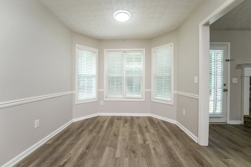 663 Stonecrest Dr - Photo 6 of 16