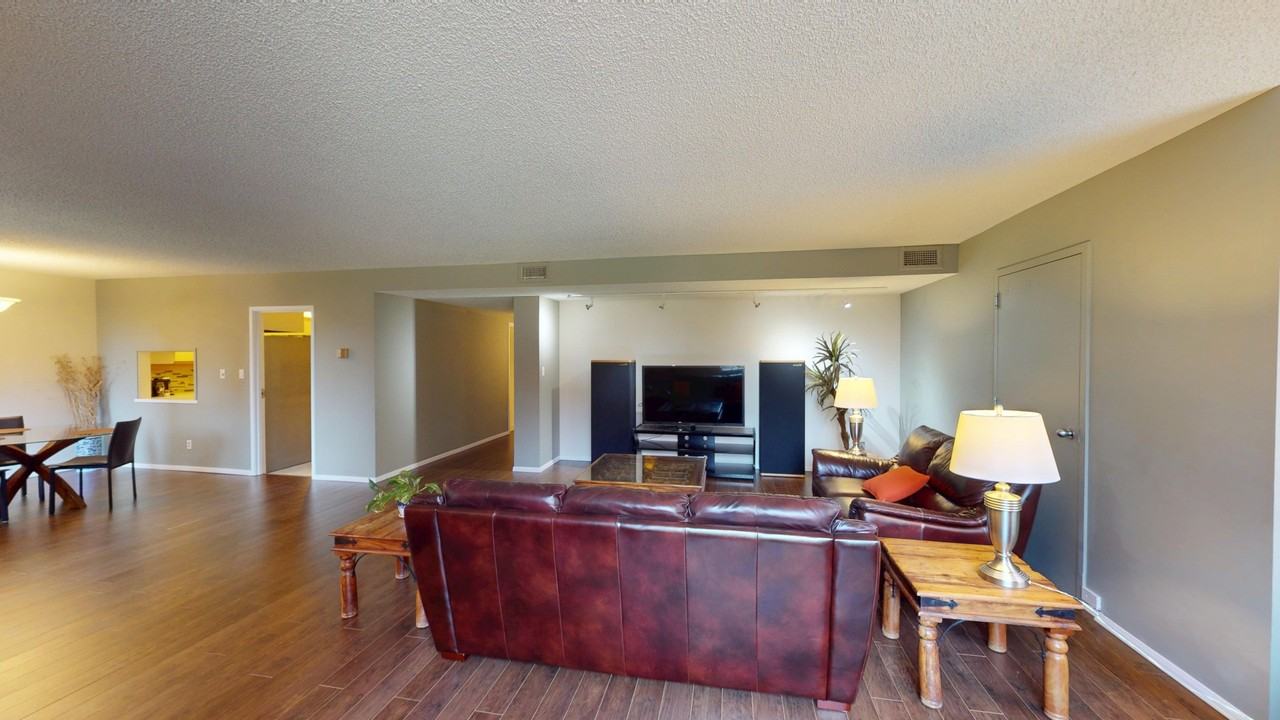 500 Eau Claire Estates - Photo 3 of 24