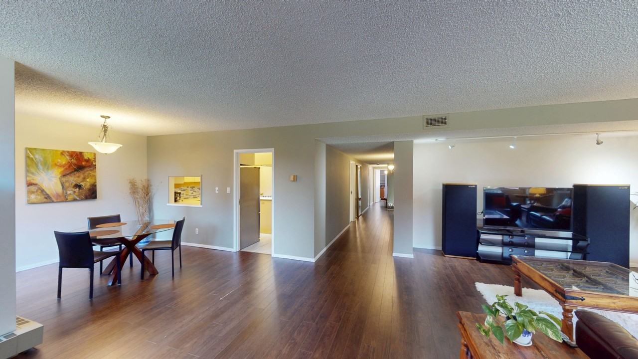 500 Eau Claire Estates - Photo 4 of 24