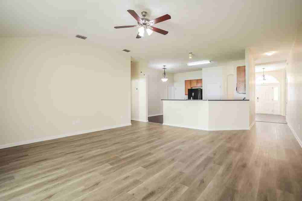 3460 Live Oak Hollow Dr - Photo 4 of 16