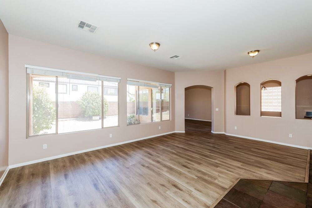 10602 Bonchester Hill St - Photo 5 of 17