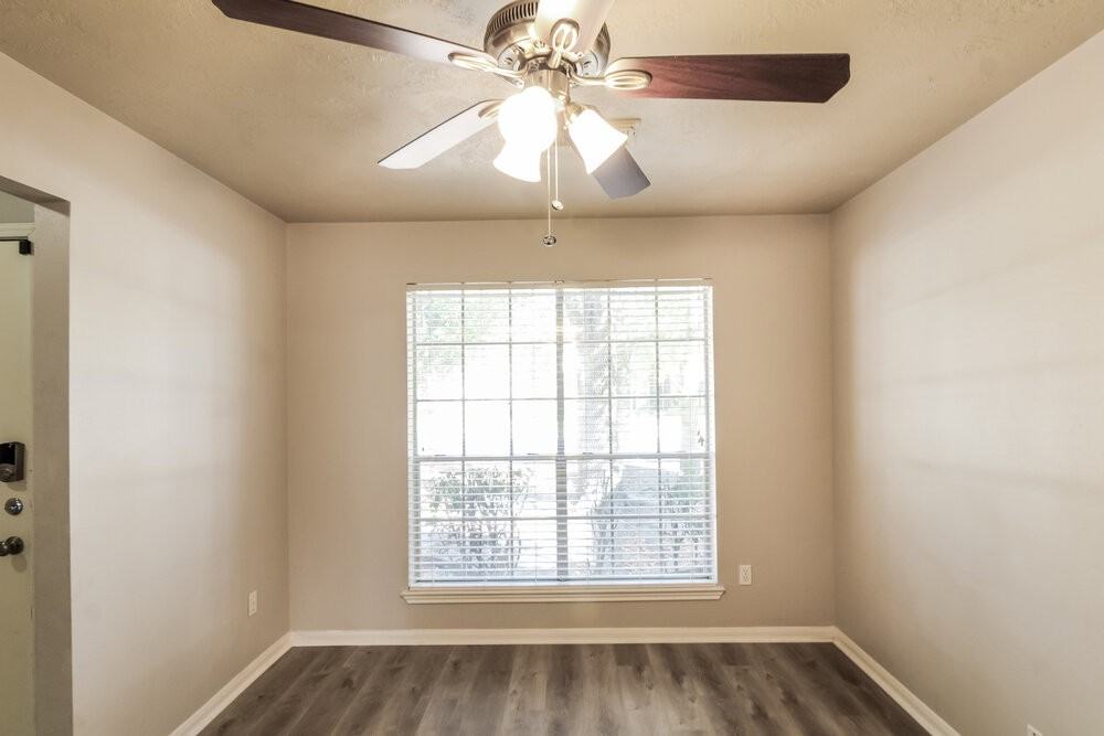 12315 Claresholm Dr - Photo 6 of 16