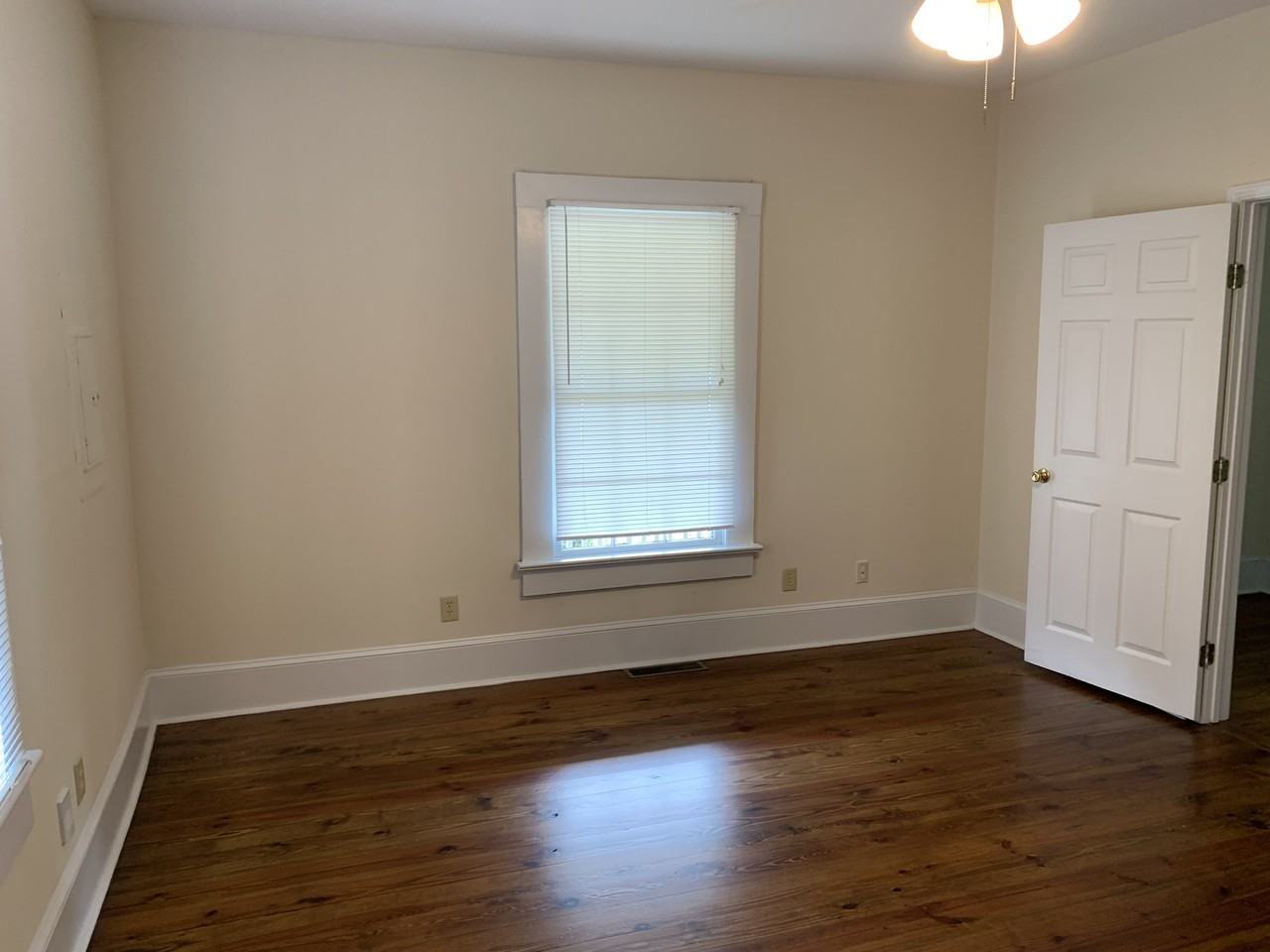 223 Lyndon Ave #1 - Photo 7 of 17