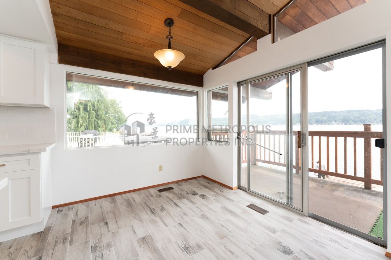 11258 Riviera Pl Ne #1 - Photo 6 of 21