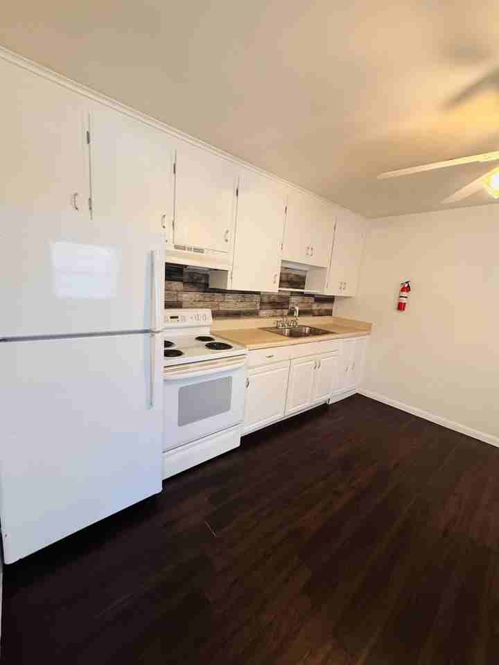 2075 Howell Branch Road - 1Unit 101 #1 - Photo 5 of 11