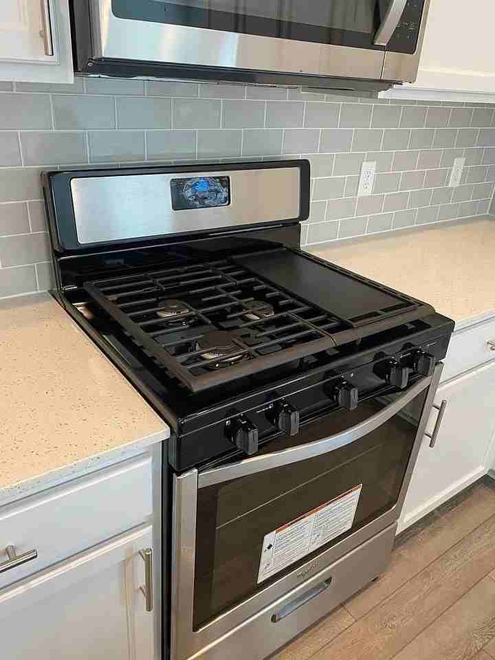 3201 College Park Dr - Photo 3 of 16
