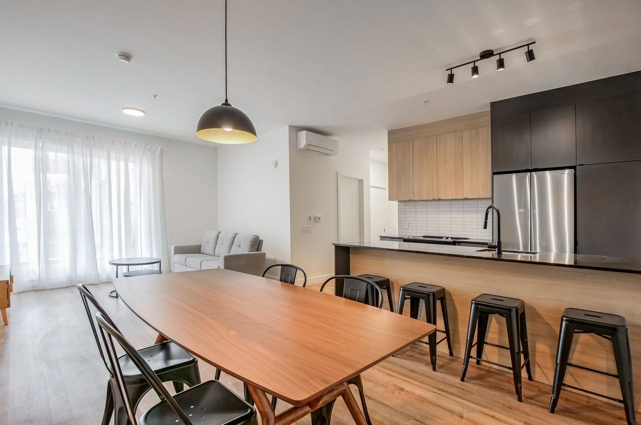 2485 Rue Bélanger — photo 2