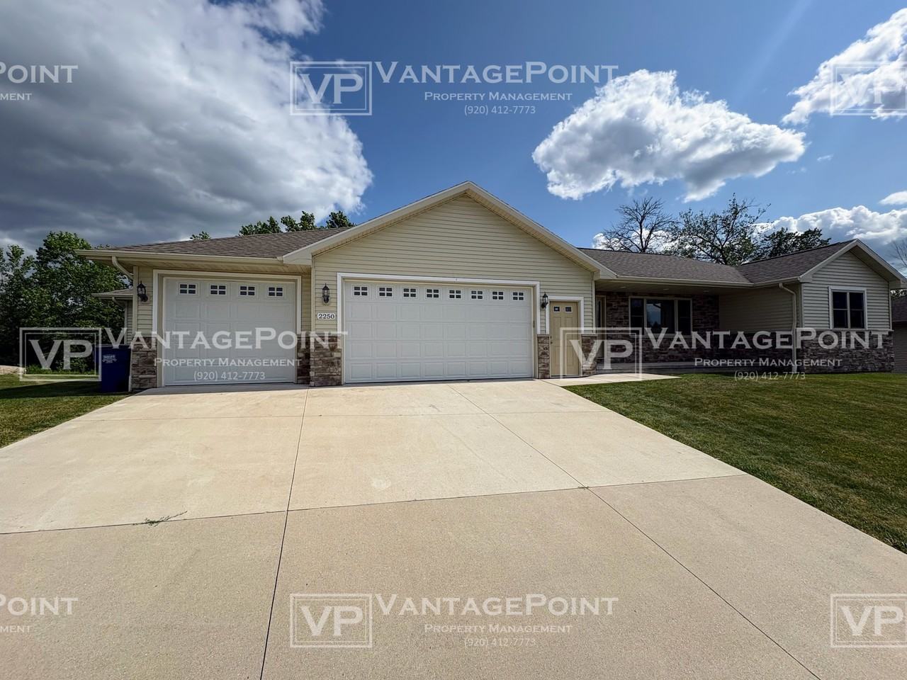 2250 Daly Dr #1