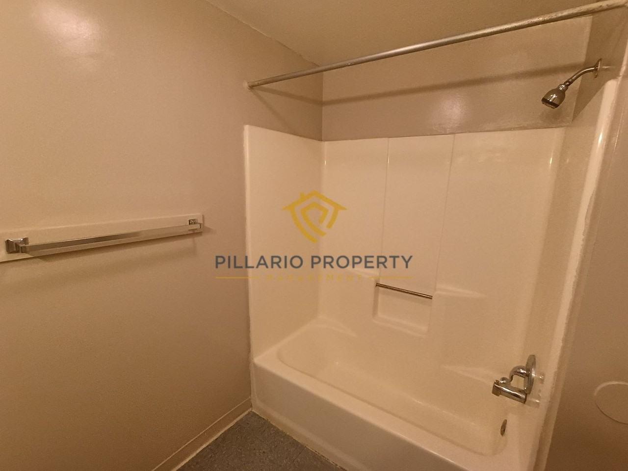 309 309 S. High St. - 301 S High St. #4 - Photo 7 of 10