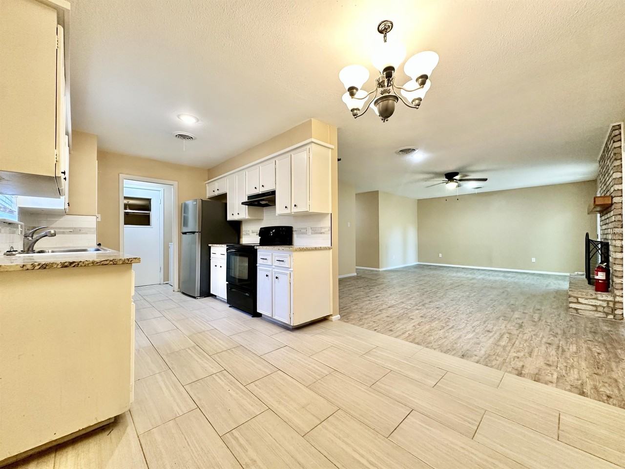 5515 18th St #1 - Photo 4 of 21