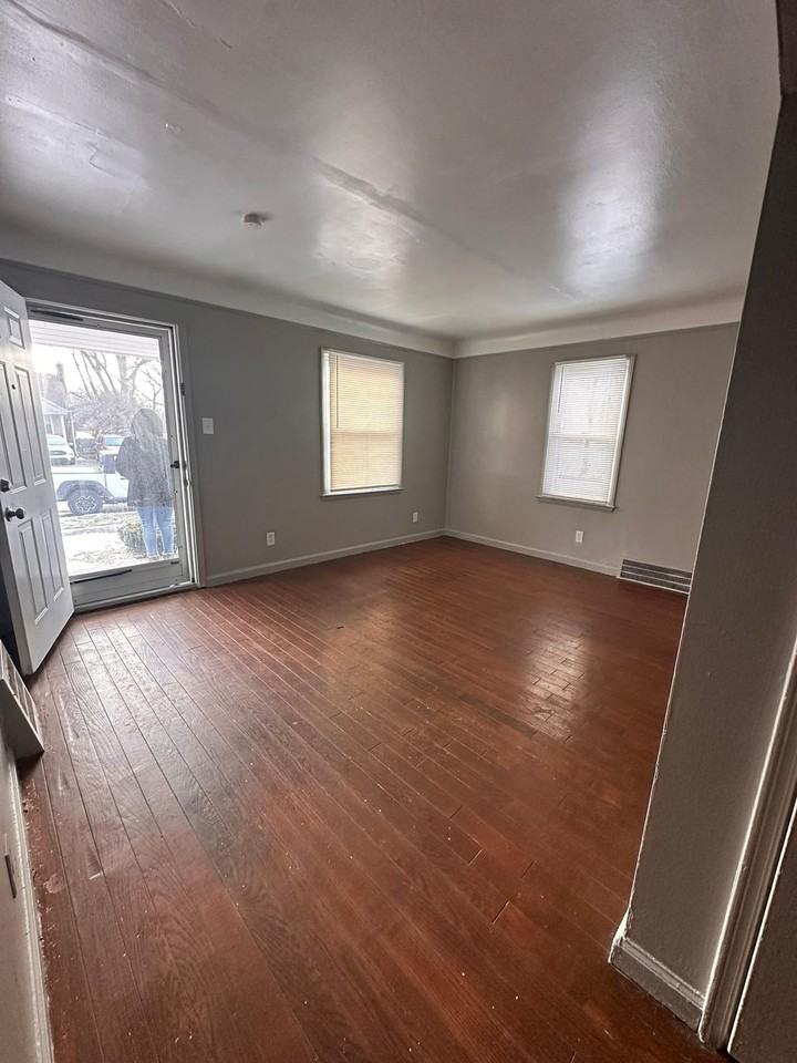 9737 Camley St #1 - Photo 2 of 11