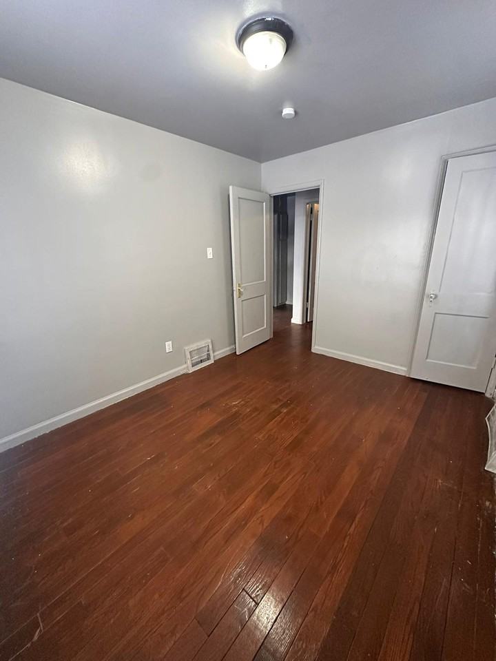 9737 Camley St #1 - Photo 7 of 11