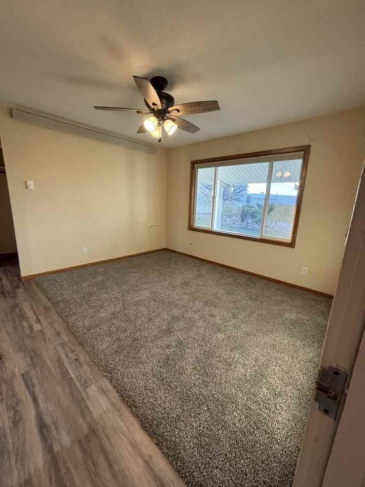 714 W 10th St #1 - Photo 3 of 5