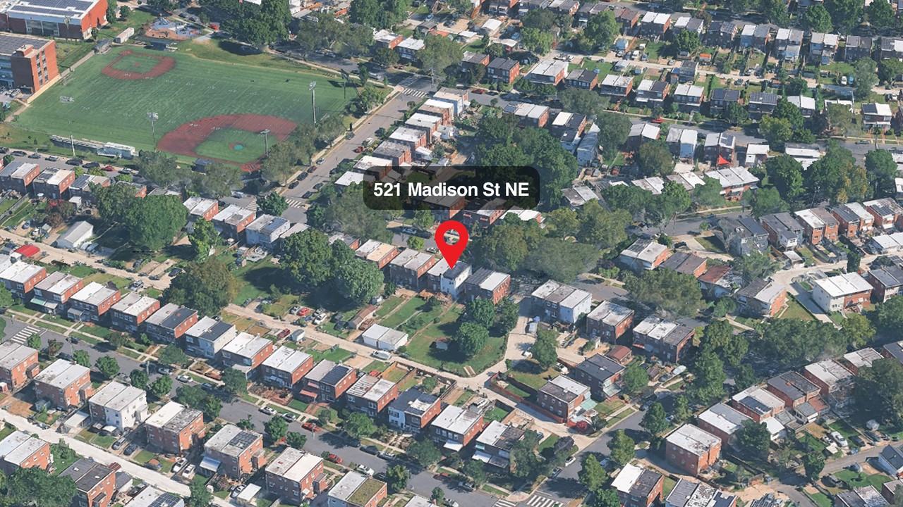 521 Madison St Ne #1 - Photo 2 of 26