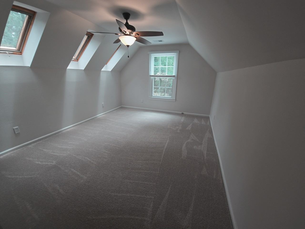 120 Wendover Rd #1 - Photo 3 of 10