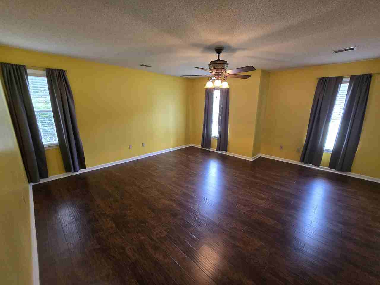 103 Thames Ct #1 - Photo 7 of 9