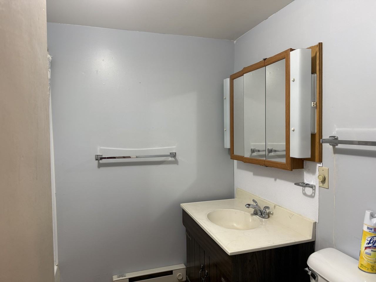 435 Warren St #1 - Photo 6 of 10