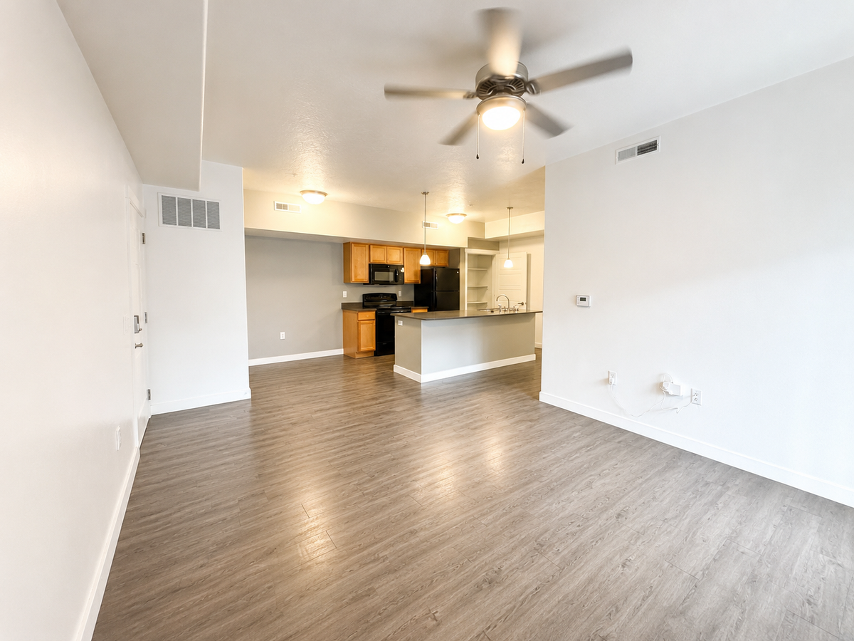 40 N Orem Blvd - Photo 5 of 23