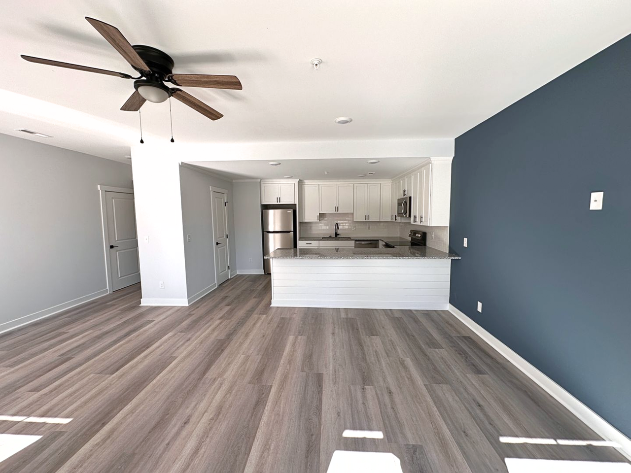 1426 Navaho Trl - Photo 5 of 11