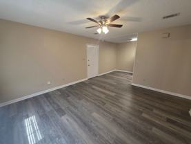 117 Alder Ave Se - Photo 1 of 1