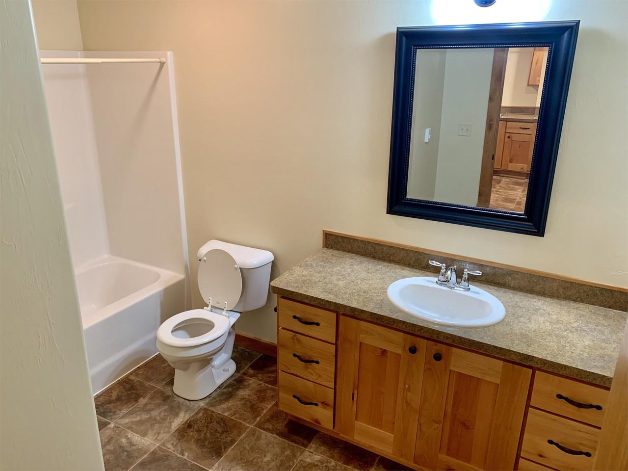 2565 Westwood Loop #2 - Photo 6 of 10