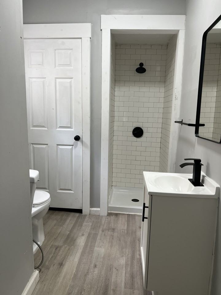4143 E 111th St #1 - Photo 4 of 35