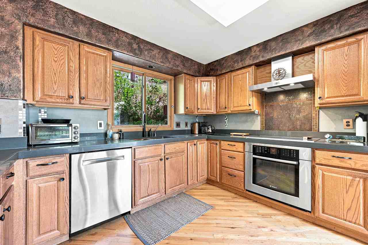 551 Aspen Dr #1 - Photo 4 of 45