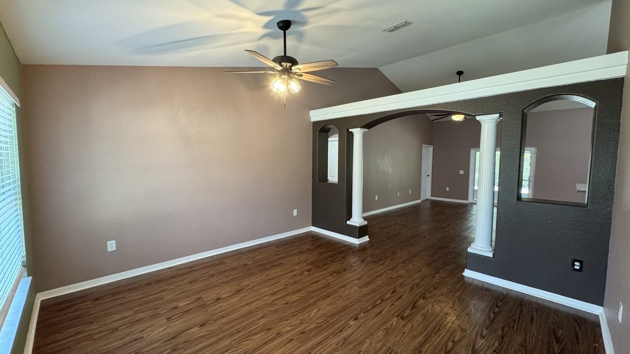 10 Bellis Ct #1 - Photo 4 of 35