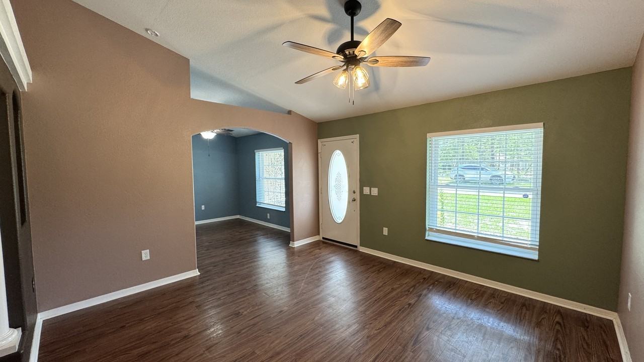 10 Bellis Ct #1 - Photo 5 of 35