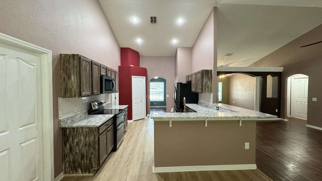 10 Bellis Ct #1 - Photo 7 of 36