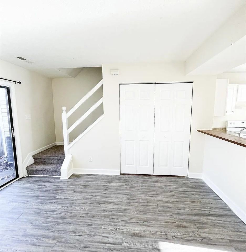 1444 Tenbury Dr #1 - Photo 6 of 13