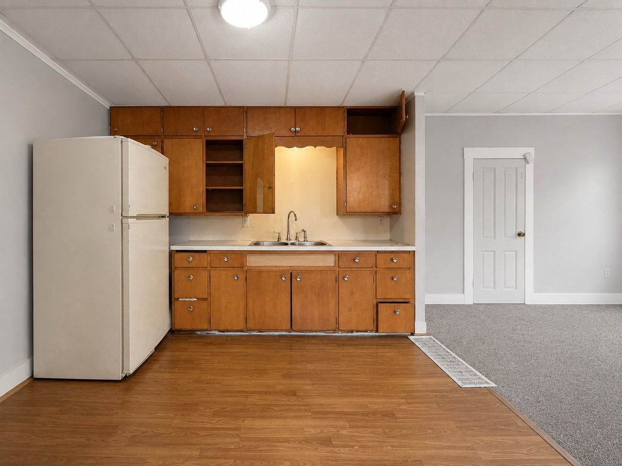 543 Erin St - Photo 3 of 27