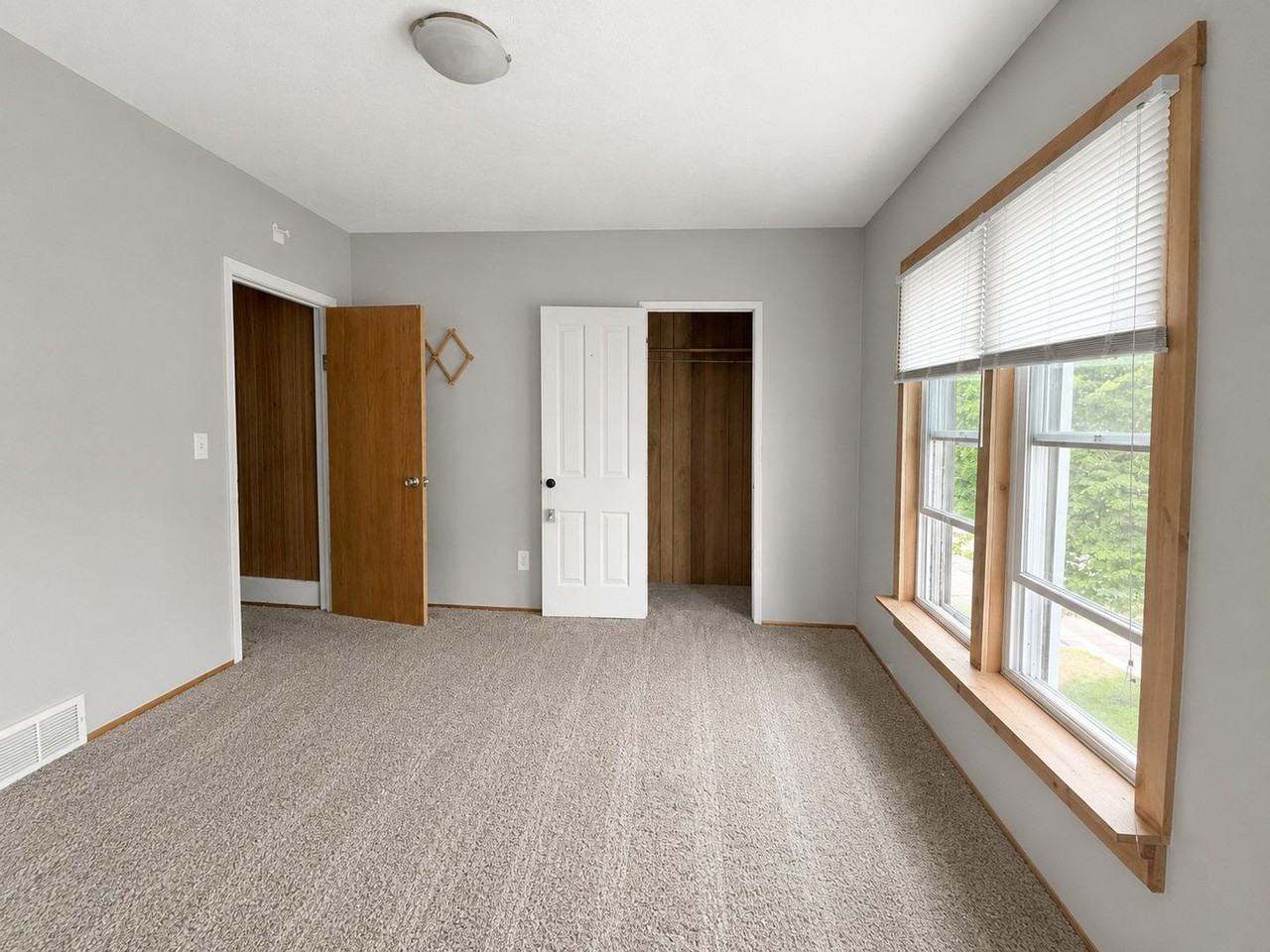 543 Erin St - Photo 6 of 27