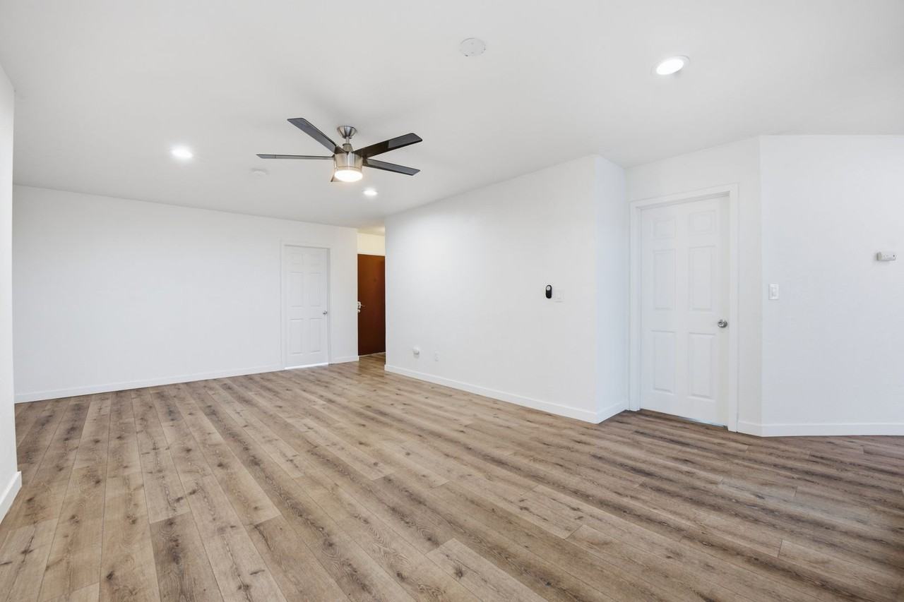 6269 Mary Lane Dr - Photo 6 of 28