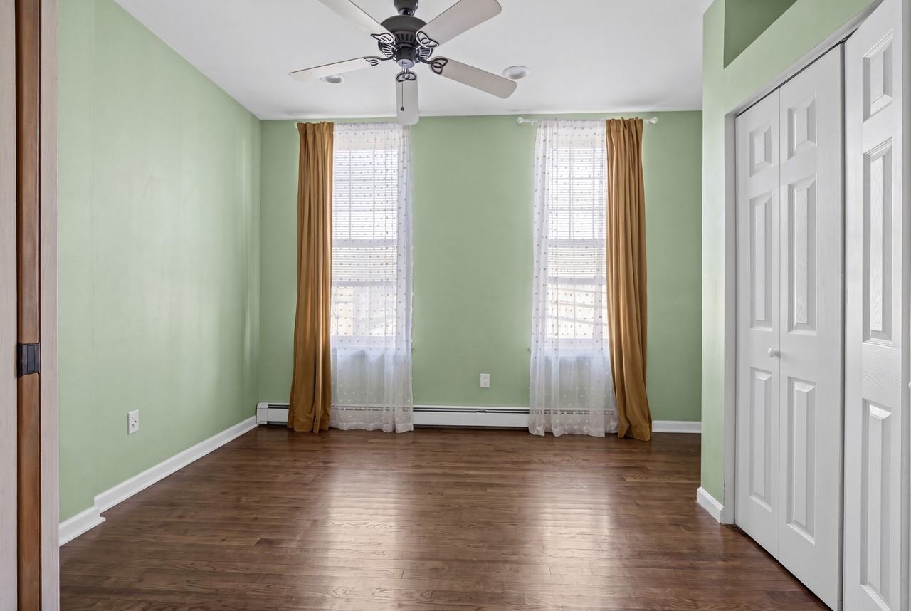 136 New York Avenue - 202Unit 202 #202 - Photo 6 of 9