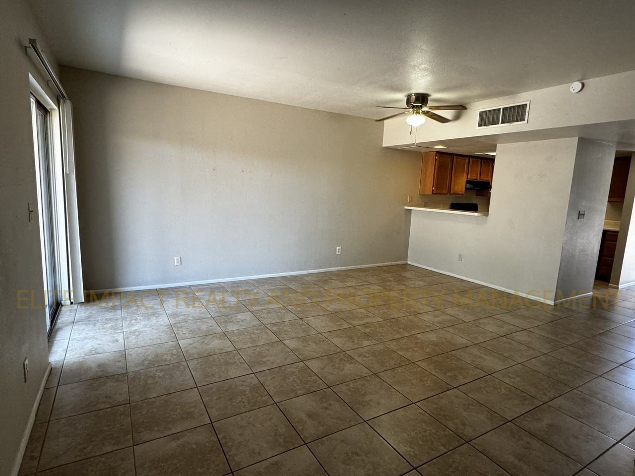 1817 E Lester St #3 - Photo 3 of 20