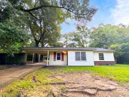 featured image of 1616 Gilda Cir